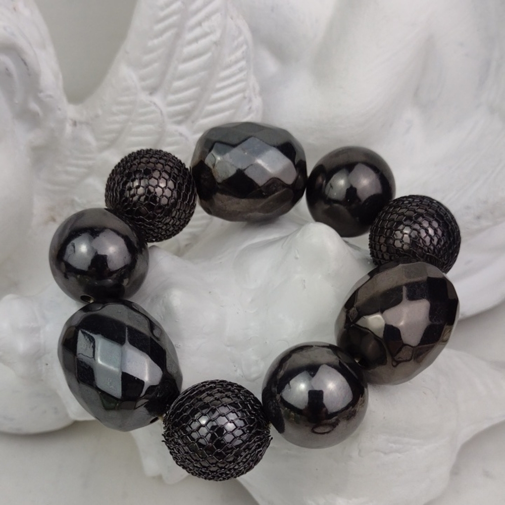 Gorgeous Black Gun Metal Faceted Chunky Bead Stretch Bracelet NWOT